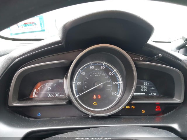 3MYDLBYV5KY520984 Toyota p5v