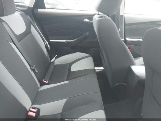1FADP3F25EL406486 Ford FOCUS SE