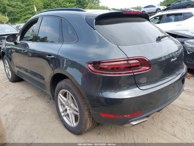 2018 PORSCHE MACAN WP1AA2A52JLB23840 Photo 2