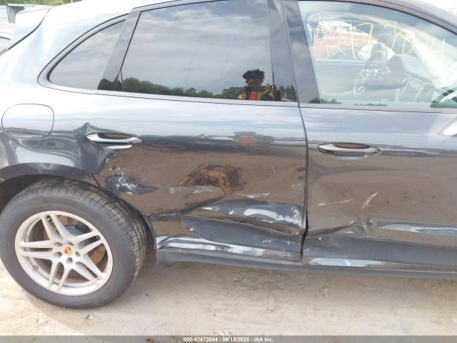 2018 PORSCHE MACAN WP1AA2A52JLB23840 Photo 5