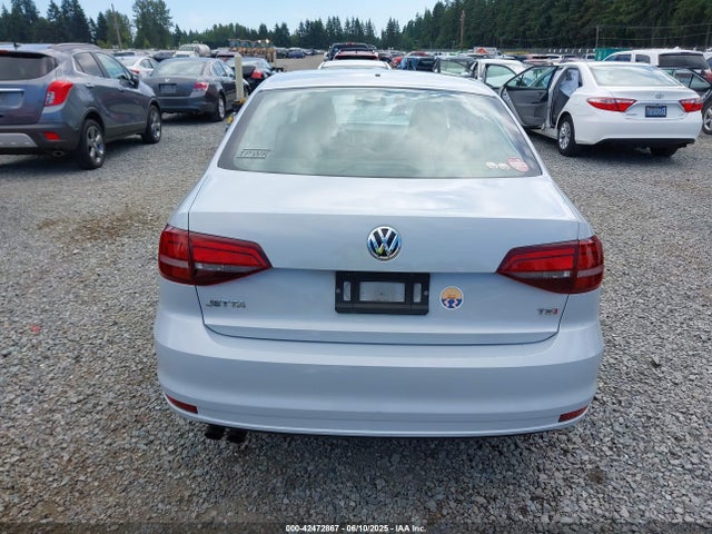 42472867 :رقم المزاد ، 3VW2B7AJ1HM397274 vin ، 2017 Volkswagen Jetta 1.4t S مزاد بيع