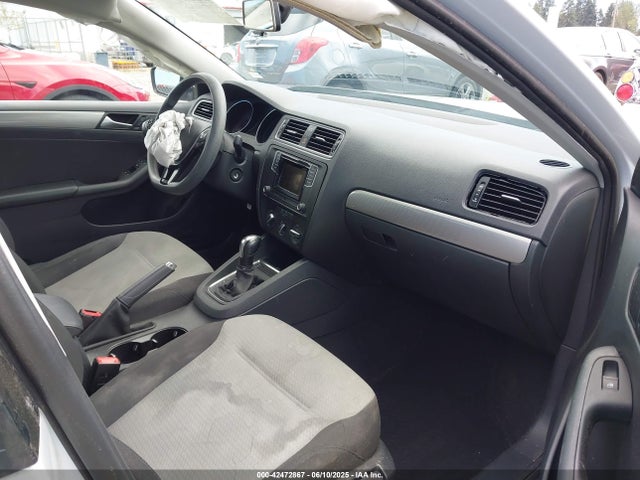 42472867 :رقم المزاد ، 3VW2B7AJ1HM397274 vin ، 2017 Volkswagen Jetta 1.4t S مزاد بيع