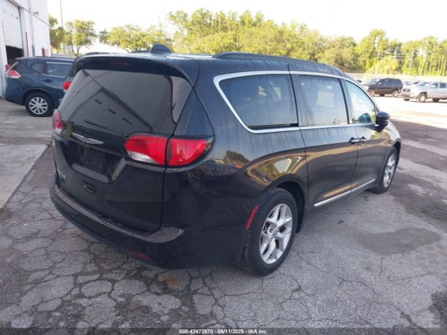 2017 CHRYSLER PACIFICA 2C4RC1BG7HR667857 Photo 3