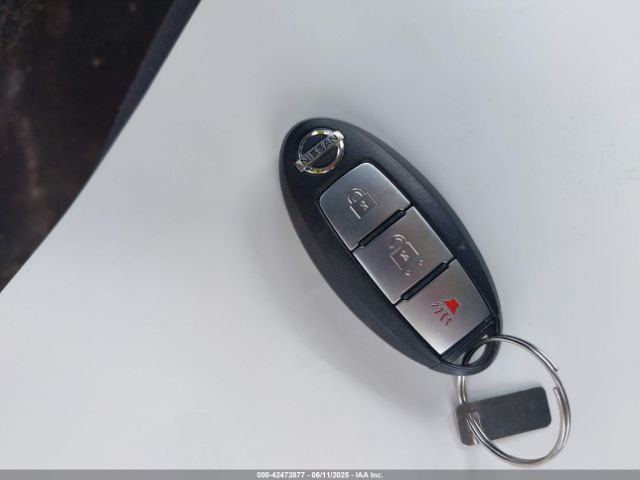 KNMAT2MV8FP565299 Nissan ROGUE SV