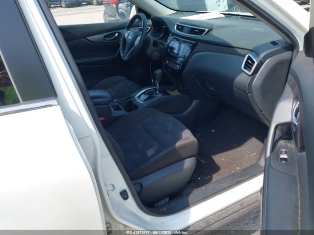 KNMAT2MV8FP565299 Nissan ROGUE SV