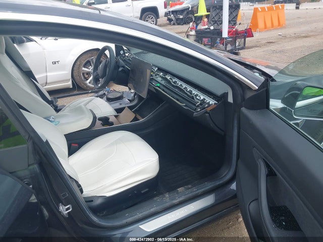 2019 TESLA MODEL 3 5YJ3E1EA7KF529830 Photo 4