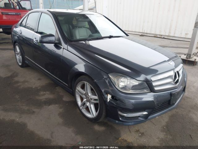 2013 MERCEDES-BENZ C 250 WDDGF4HBXDA869284