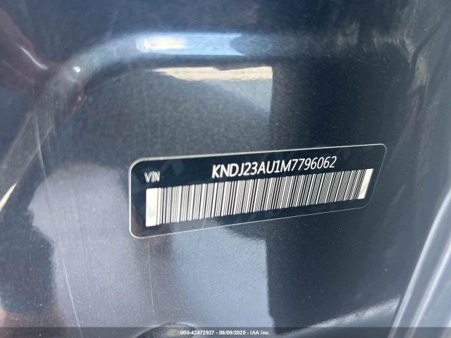 KNDJ23AU1M7796062 KIA SOUL S
