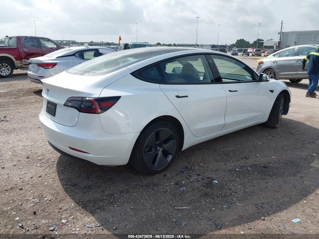 2023 TESLA MODEL 3 5YJ3E1EA6PF611605 Photo 3