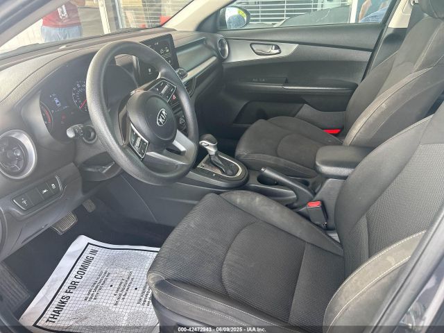 3KPF24AD6ME337864 KIA Forte Lxs