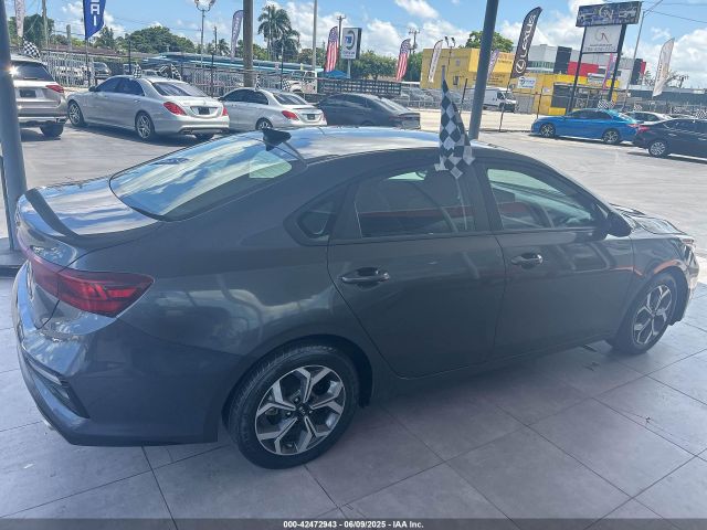 3KPF24AD6ME337864 KIA Forte Lxs