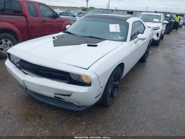 2014 DODGE CHALLENGER 2C3CDYAG8EH274548 Photo 1