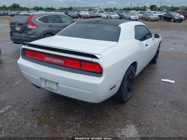 2014 DODGE CHALLENGER 2C3CDYAG8EH274548 Photo 3