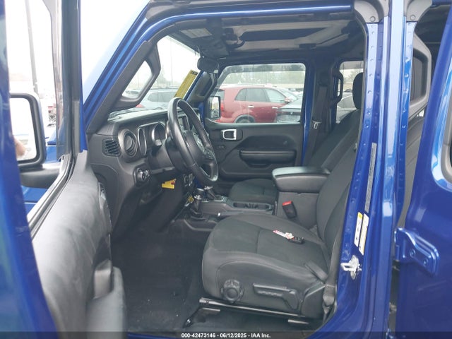 1C4HJXDG7JW235946 Jeep Wrangler