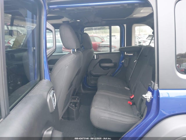 1C4HJXDG7JW235946 Jeep Wrangler