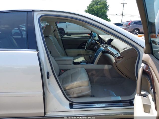 2011 ACURA RL JH4KB2F64BC000593 Photo 4