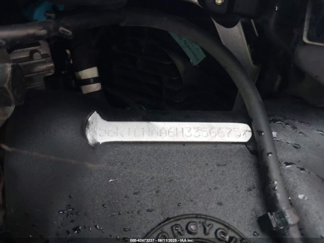 2017 INDIAN MOTORCYCLE CO. CHIEFTAIN 56KTCNAA6H3356675 Photo 9