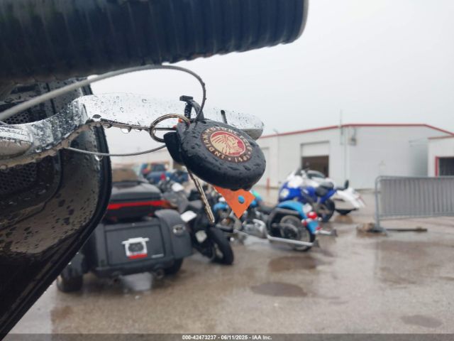 2017 INDIAN MOTORCYCLE CO. CHIEFTAIN 56KTCNAA6H3356675 Photo 10