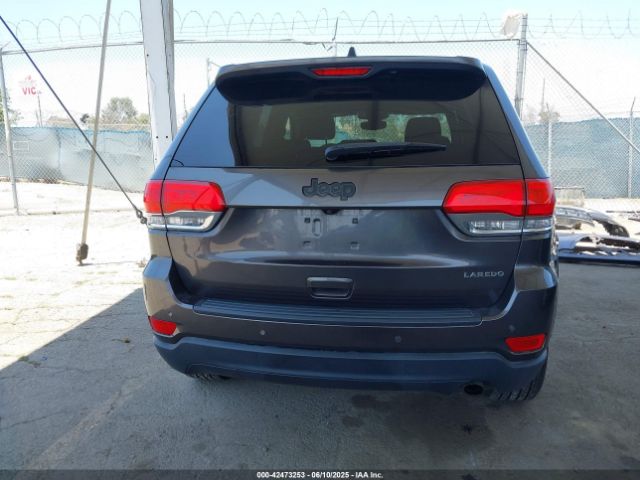 1C4RJEAG7HC712710 Jeep Grand Cherokee Laredo 4x2