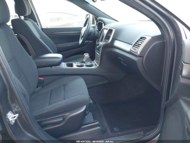 1C4RJEAG7HC712710 Jeep Grand Cherokee Laredo 4x2