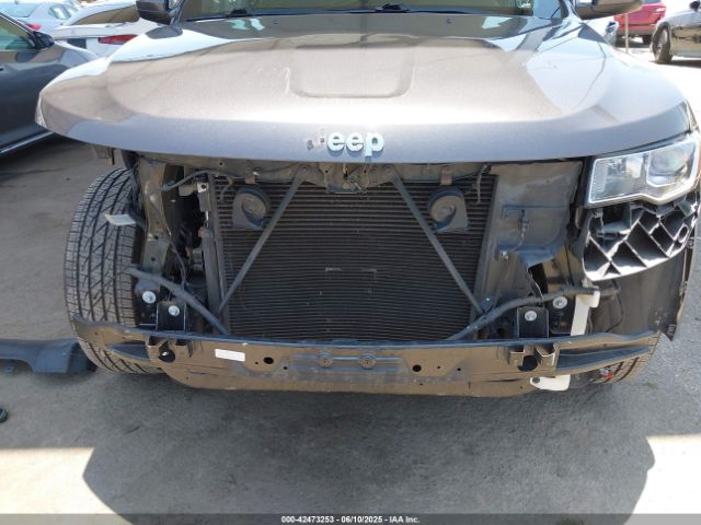 1C4RJEAG7HC712710 Jeep Grand Cherokee Laredo 4x2