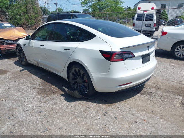 2021 TESLA MODEL 3 5YJ3E1EC4MF044601 Photo 2