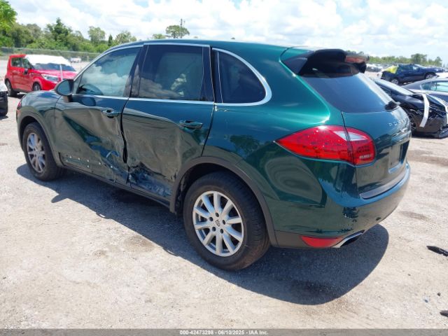2014 PORSCHE CAYENNE WP1AA2A21ELA06570 Photo 2