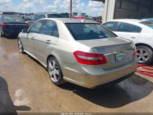 2011 MERCEDES-BENZ E 350 WDDHF5GB9BA316375 Photo 2