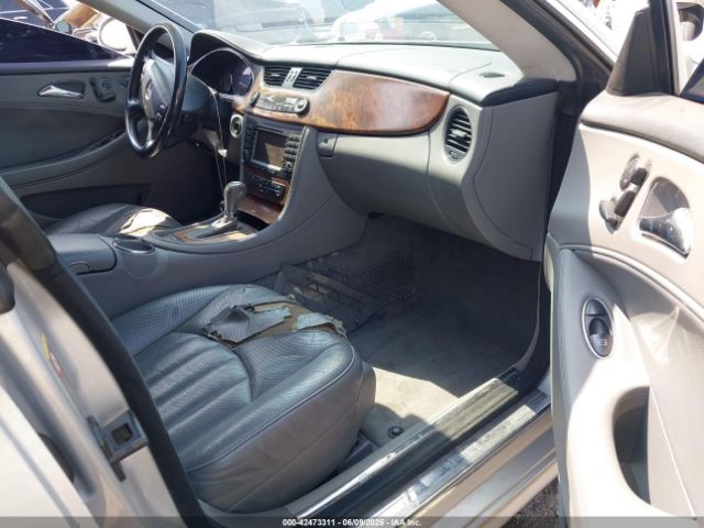 2006 MERCEDES-BENZ CLS 500 WDDDJ75X06A021842 Photo 4