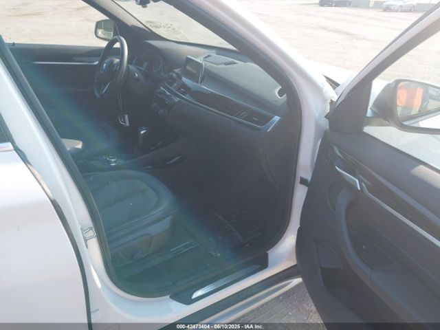 2016 BMW X1 WBXHT3Z37G4A48242 Photo 4