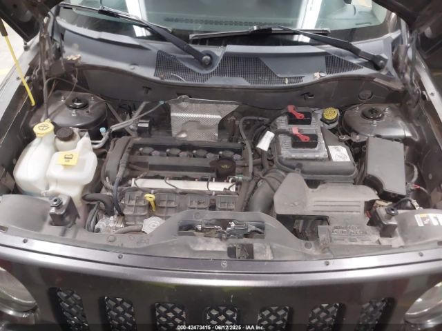 1C4NJPBA3GD569297 Jeep 2016