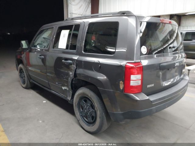 1C4NJPBA3GD569297 Jeep 2016