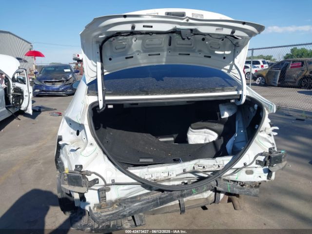 2018 HYUNDAI ELANTRA 5NPD84LF2JH337582 Photo 5