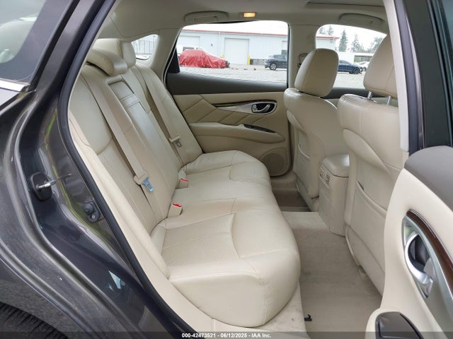 JN1BY1ARXFM562111 Infiniti 2015