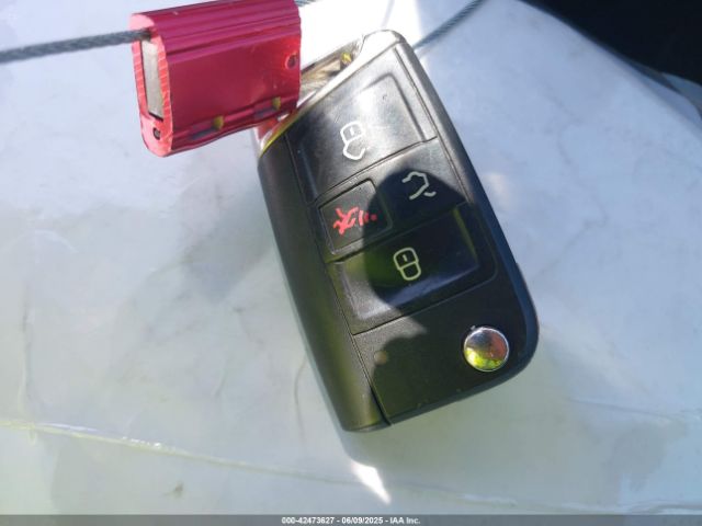 3VV3B7AX1JM214734 Volkswagen 2018