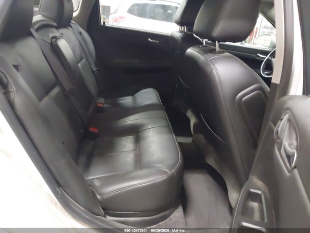 2G1WC5E35E1188410 Chevrolet lfx