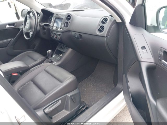 WVGBV7AX4GW508103 Volkswagen TIGUAN SE