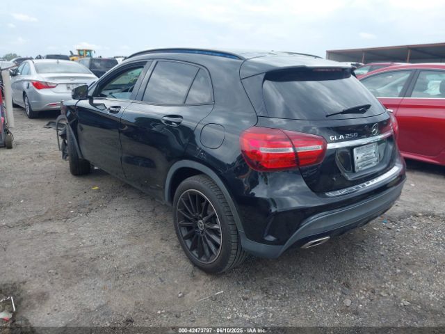 2019 MERCEDES-BENZ GLA 250 WDCTG4EB2KU008357 Photo 2