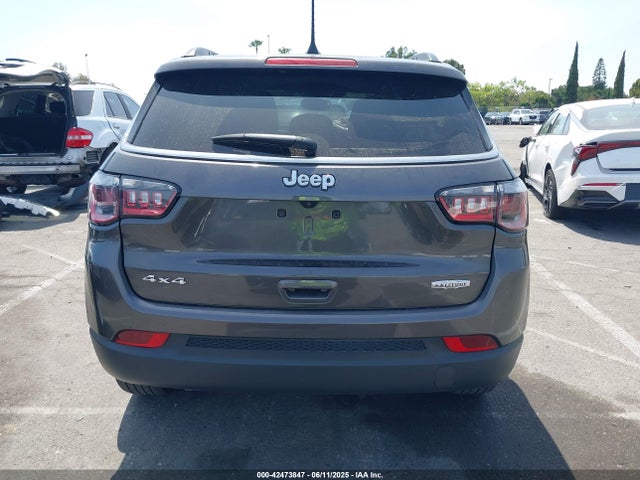 3C4NJDBN7PT533642 Jeep 2023