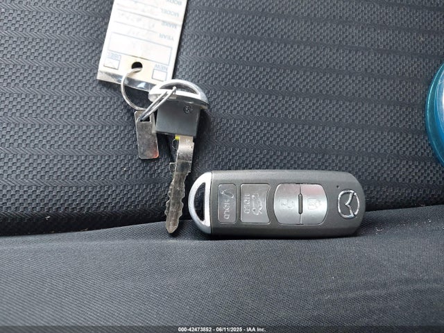 3MZBM1U7XEM116138 Mazda pe