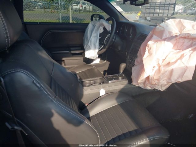 2014 DODGE CHALLENGER 2C3CDYBT3EH225043 Photo 4