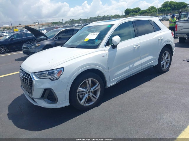 2022 AUDI Q3 WA1EECF31N1091141 Photo 1
