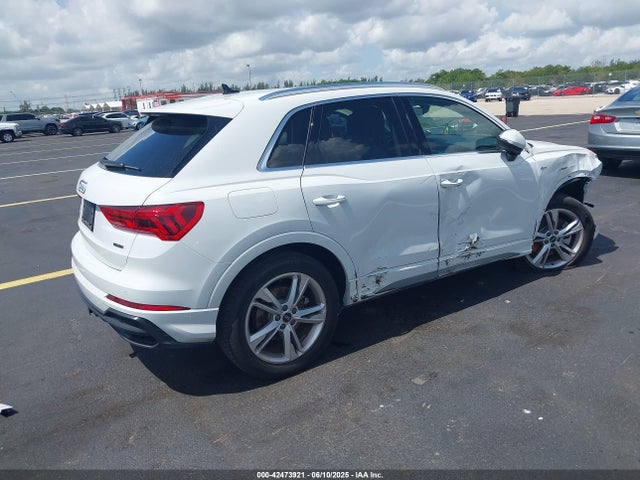 2022 AUDI Q3 WA1EECF31N1091141 Photo 3