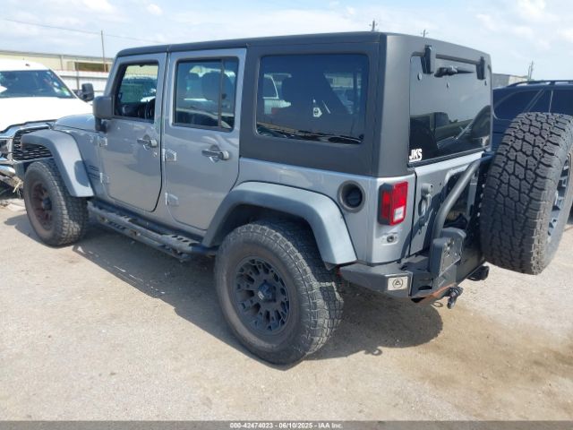2013 JEEP WRANGLER UNLIMITED 1C4BJWDG4DL676455 Photo 2