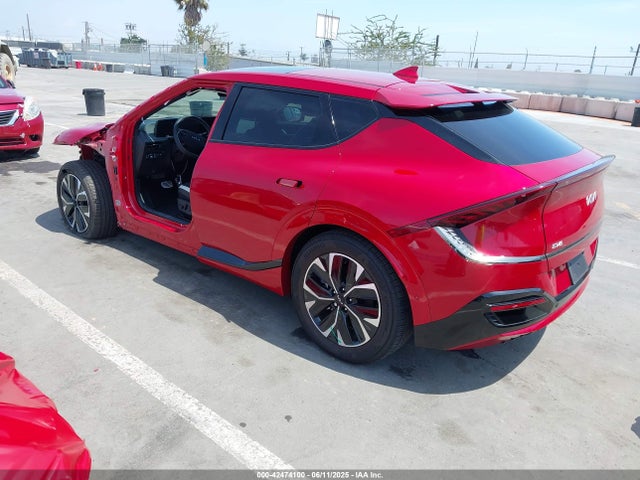 KNDC44LA6R5225116 KIA EV6