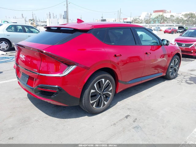 KNDC44LA6R5225116 KIA EV6