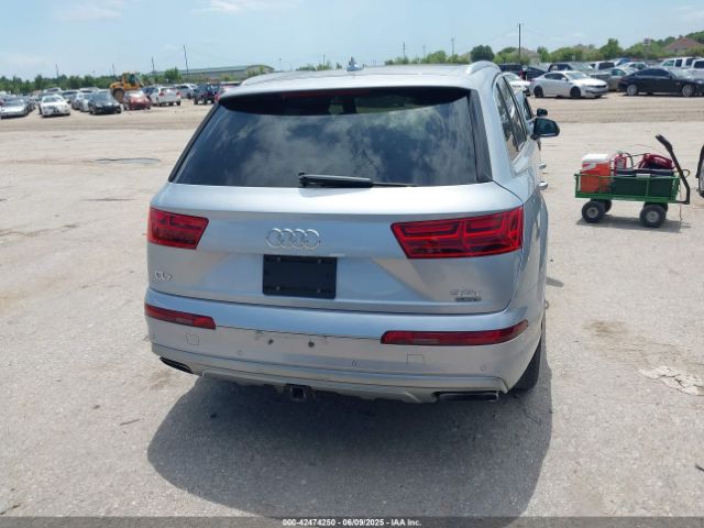 WA1VAAF74JD012380 Audi Q7 3.0t Premium