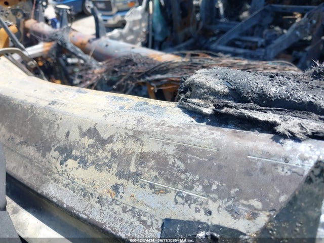 1GTUUBED9RZ197725 GMC l84