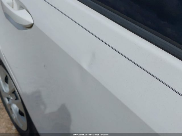 2T1BURHE0EC033546 Toyota COROLLA L