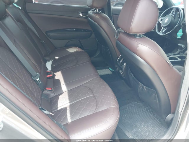 5XXGV4L27JG206811 KIA Optima Sx Turbo